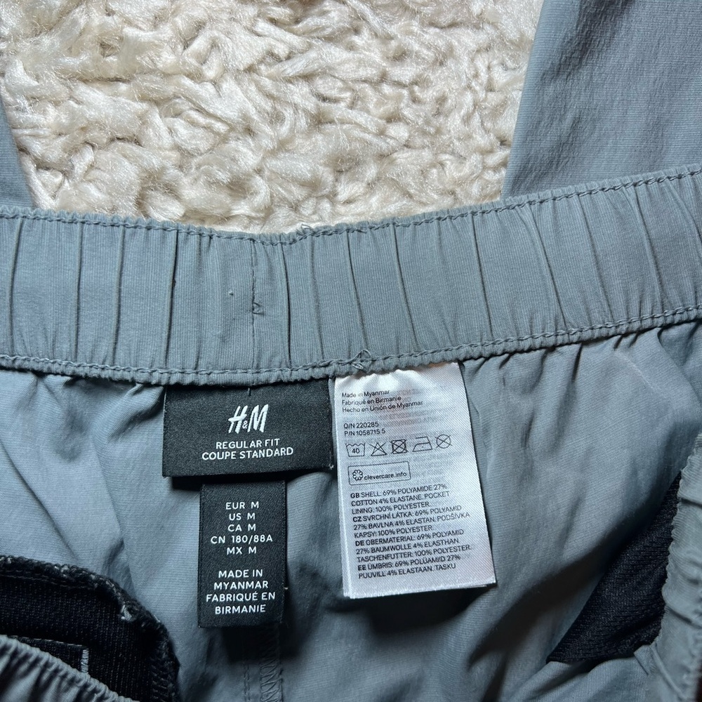 Men's Gray Pants - Picture 5 of 7